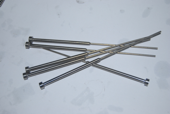 DIN1530C DIN1530CH স্কয়ার ইজেক্টর পিন ছাঁচ, কাঁধের DME ডাই ইজেক্টর পিন