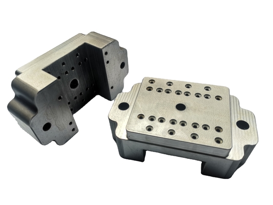 S136 CNC লেদ মেশিন যন্ত্রাংশ মূল্যবান ধাতু EDM ড্রিলিং ছাঁচ কোর গহ্বর